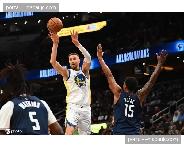 波尔津吉斯3盖帽2抢断，防守端全面性依然保持